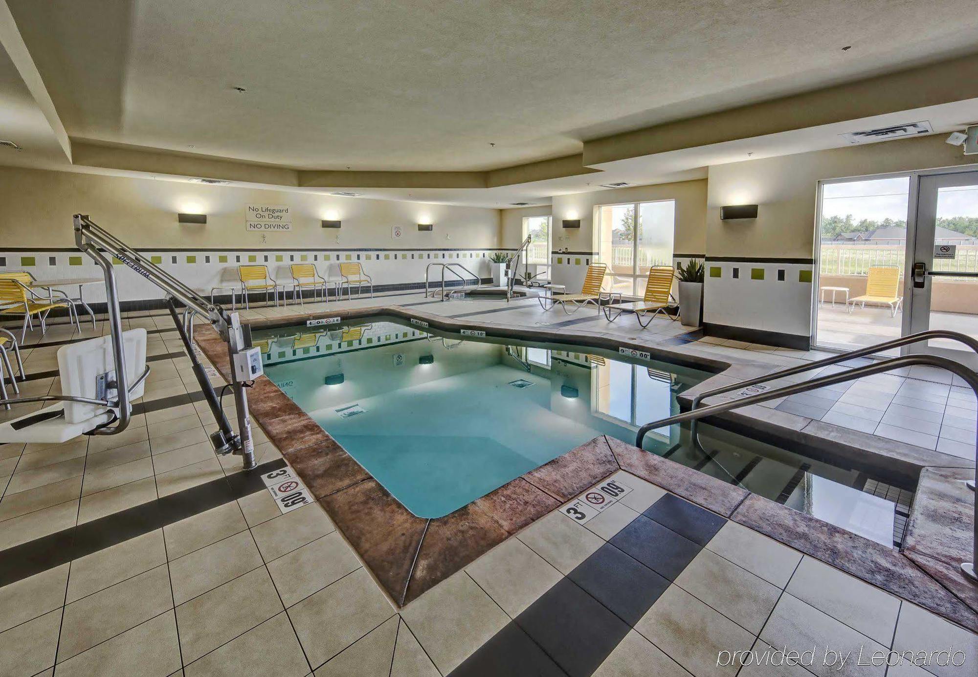 Hotel Fairfield & By Marriott Nw Expressway/warr Acres