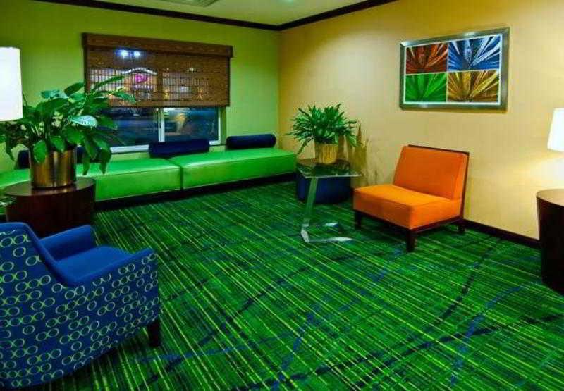 Fairfield & By Marriott Nw Expressway/warr Acres Hotel Oklahoma City