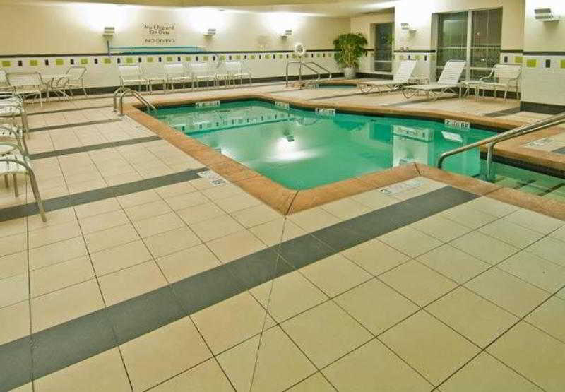 Fairfield & By Marriott Nw Expressway/warr Acres Hotel 3*