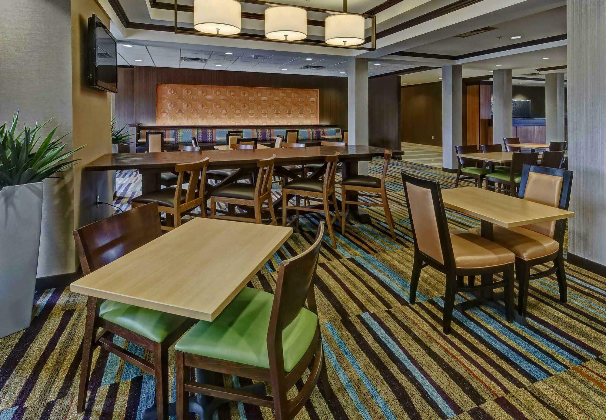 Fairfield & By Marriott Nw Expressway/warr Acres Hotel 3*